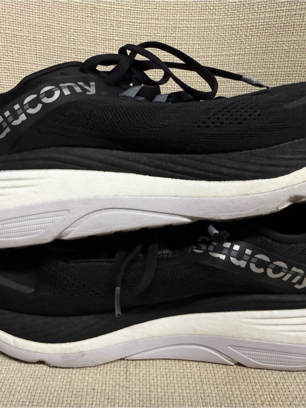 Saucony Hurricane 24 -Black and White Men's Running Sneakers